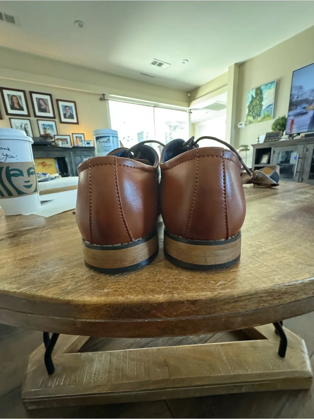 Men's Cap-Toe Derby Dress Shoes in Tan Leather